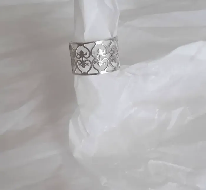 Ring