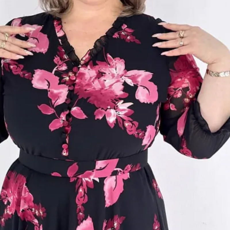 Romantic Plus Size Dress with V-Neck and Half Sleeves