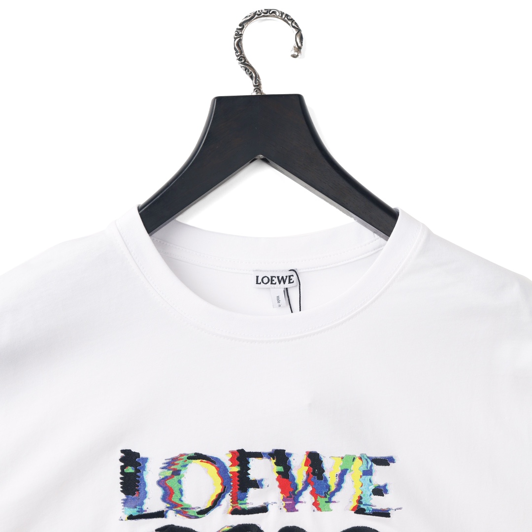 LOEWE羅意威彩繪刺繡短袖白色領口圖