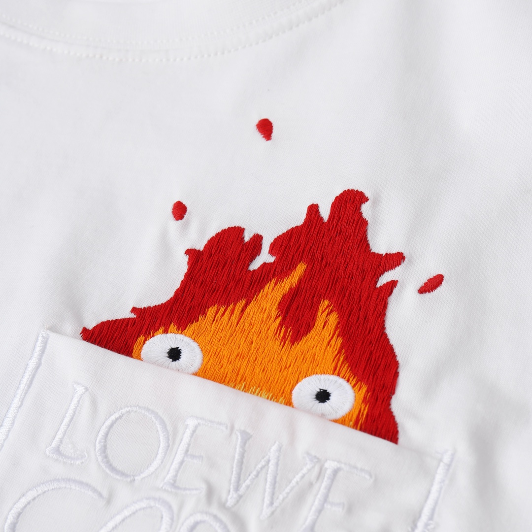 LOEWE羅意威哈爾系列火焰短袖印花細節圖