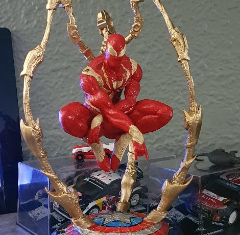 Spider-Man Iron Spider Collection