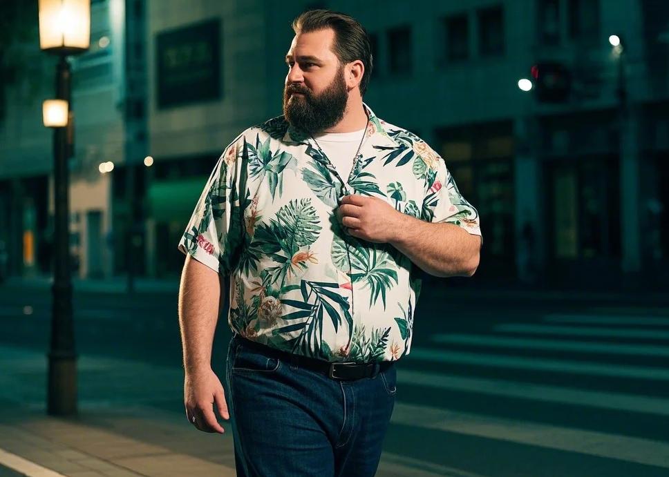 a big and tall man with stylish Hawaiian shirts for dating