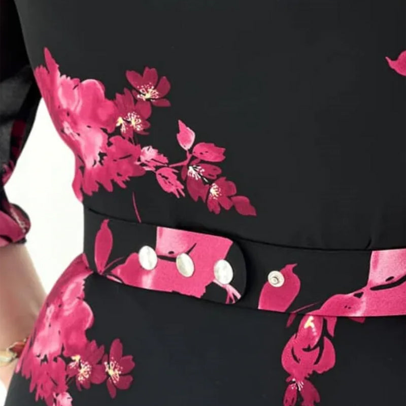 Romantic Plus Size Dress with V-Neck and Half Sleeves