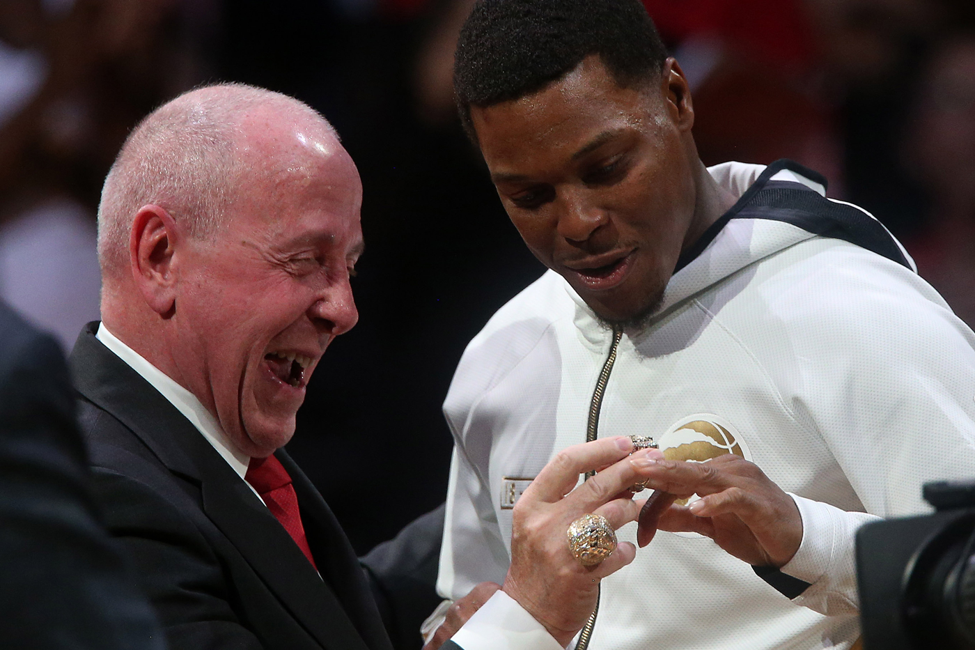 Toronto Raptors 2019 NBA Championship Ring Detailed Look Gold Diamonds Release info