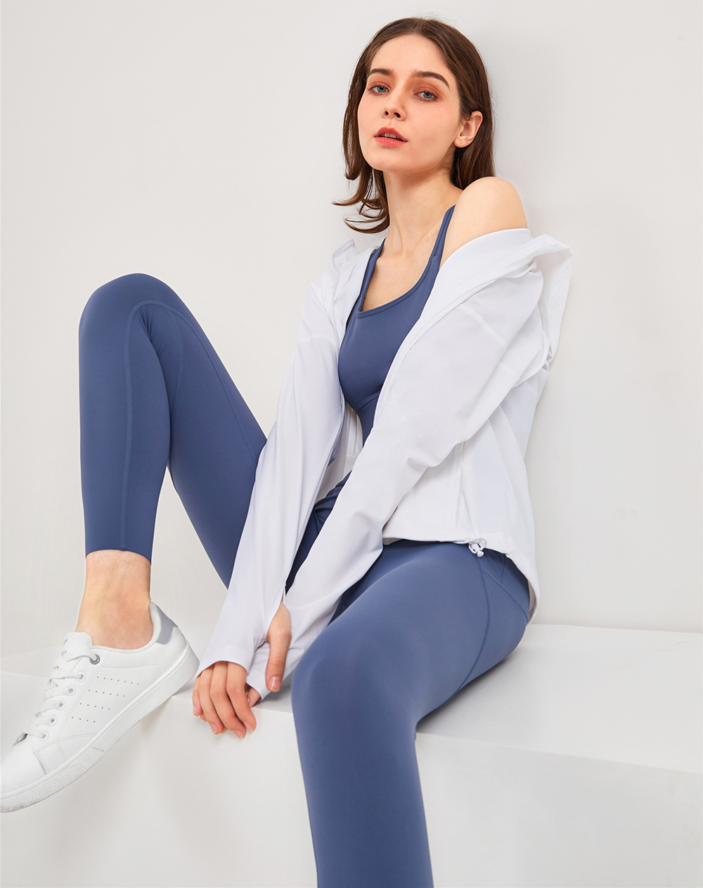 Hergymclothing zip up exercise jacket white and comfortable yoga leggings blue
