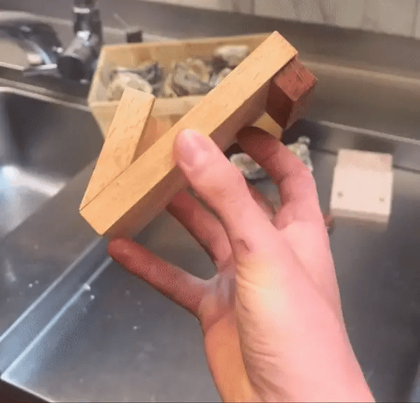 Tegooe The Oyster Clamp 20