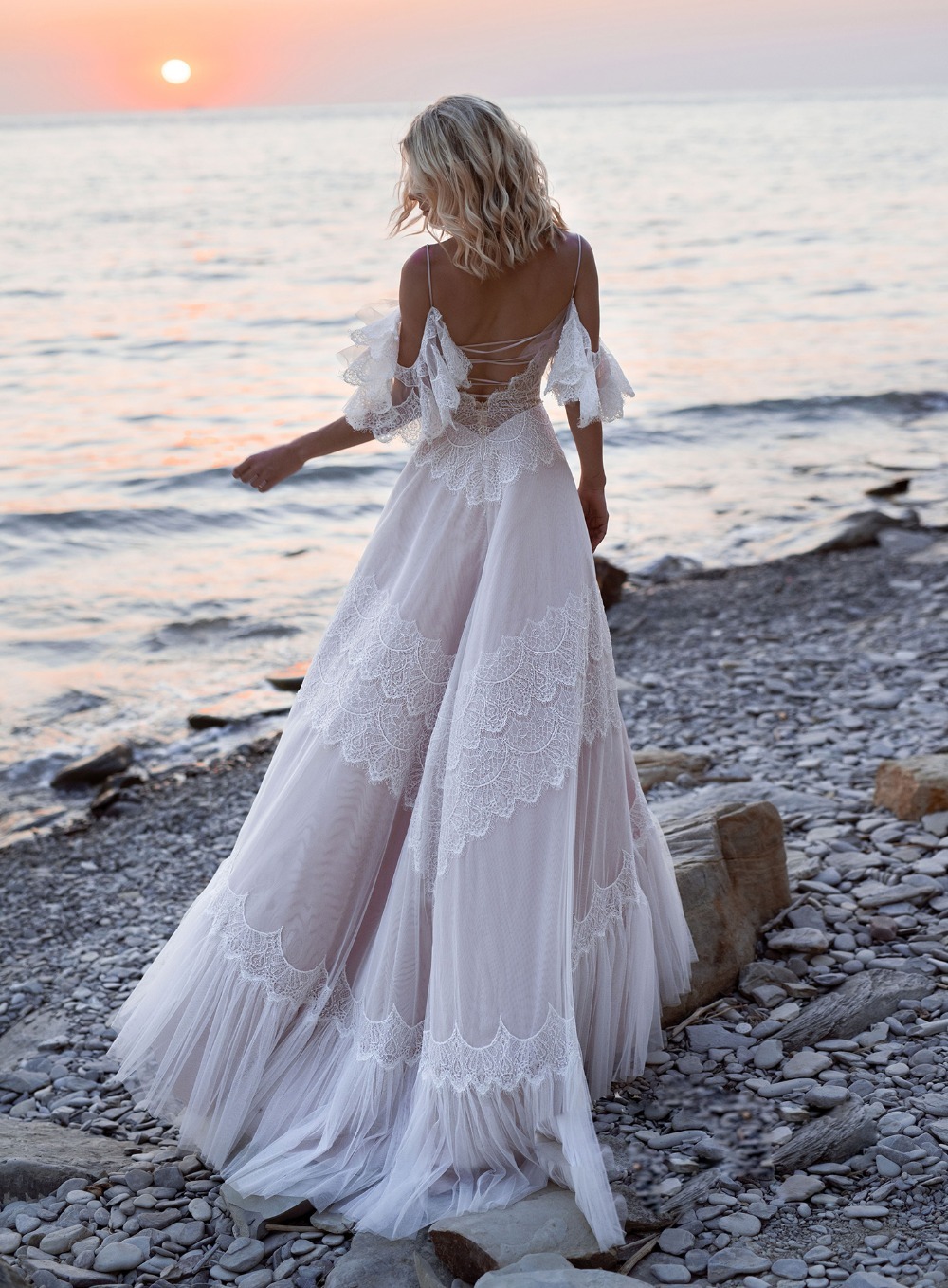 Bohemian Wedding Dresses Off-the-Shoulder Ruffles Lace Bridal Gowns