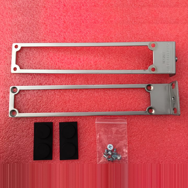 Juniper EX-RMK rack kit