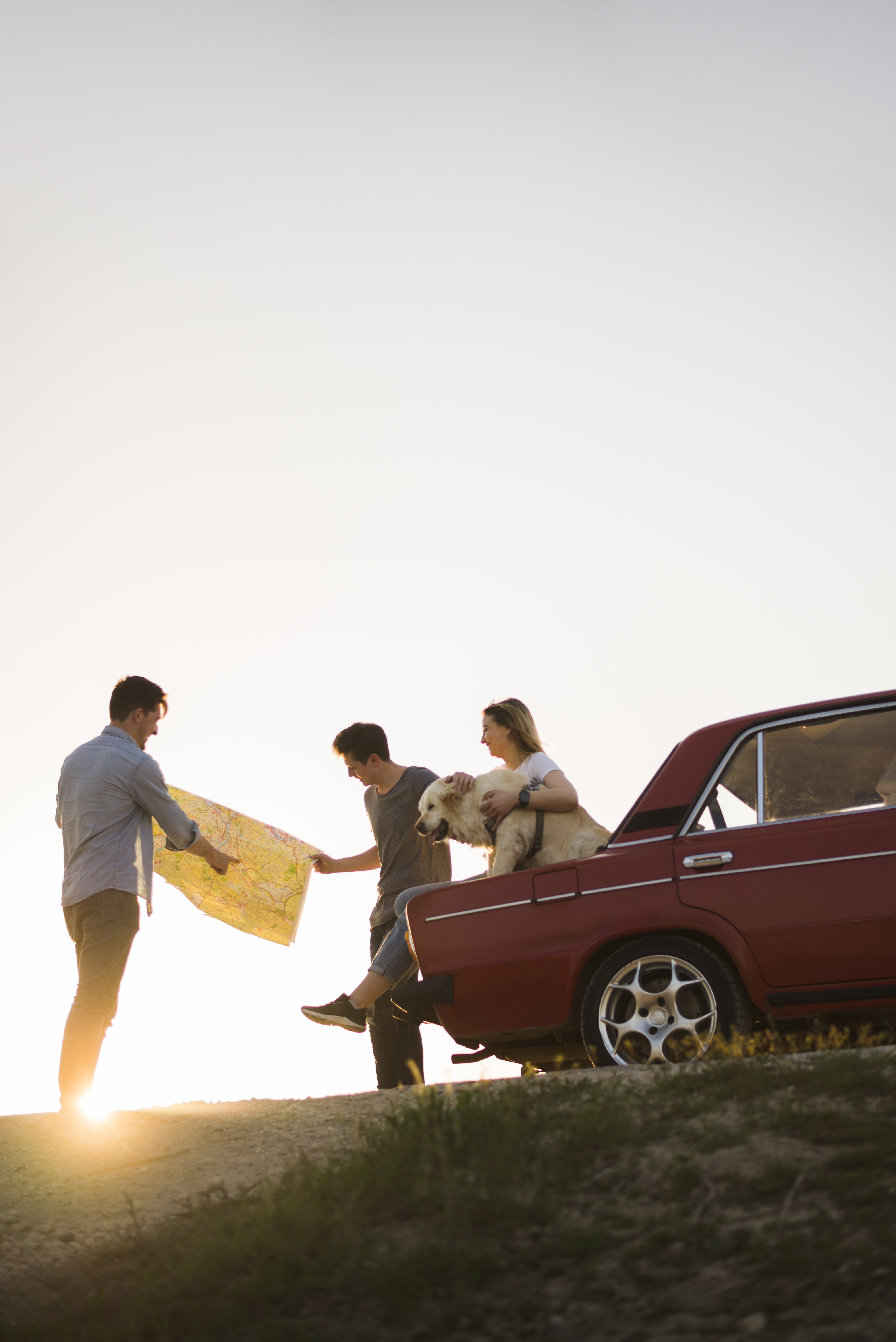 Beautiful photo when we travel with our lovers, friennds, car and dog, we are free from all the burden. Personalizzed keychain with calendar and photo, memorize our special trip.