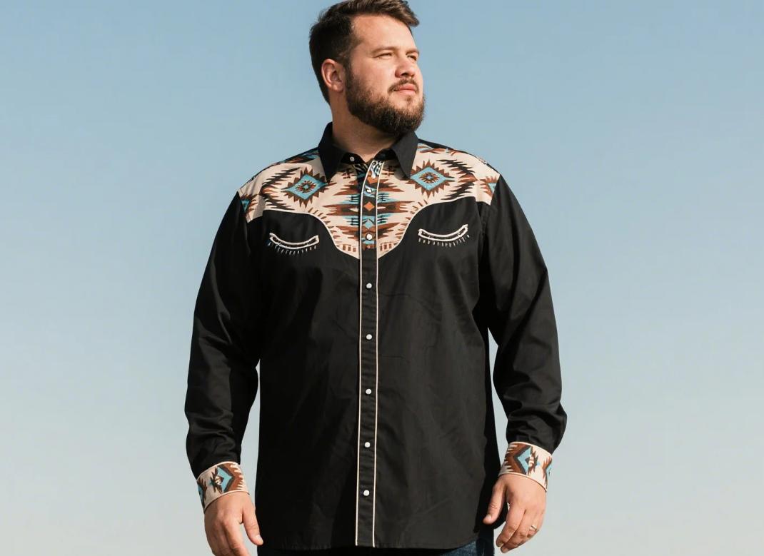 A classic men's Western long-sleeve Shirts