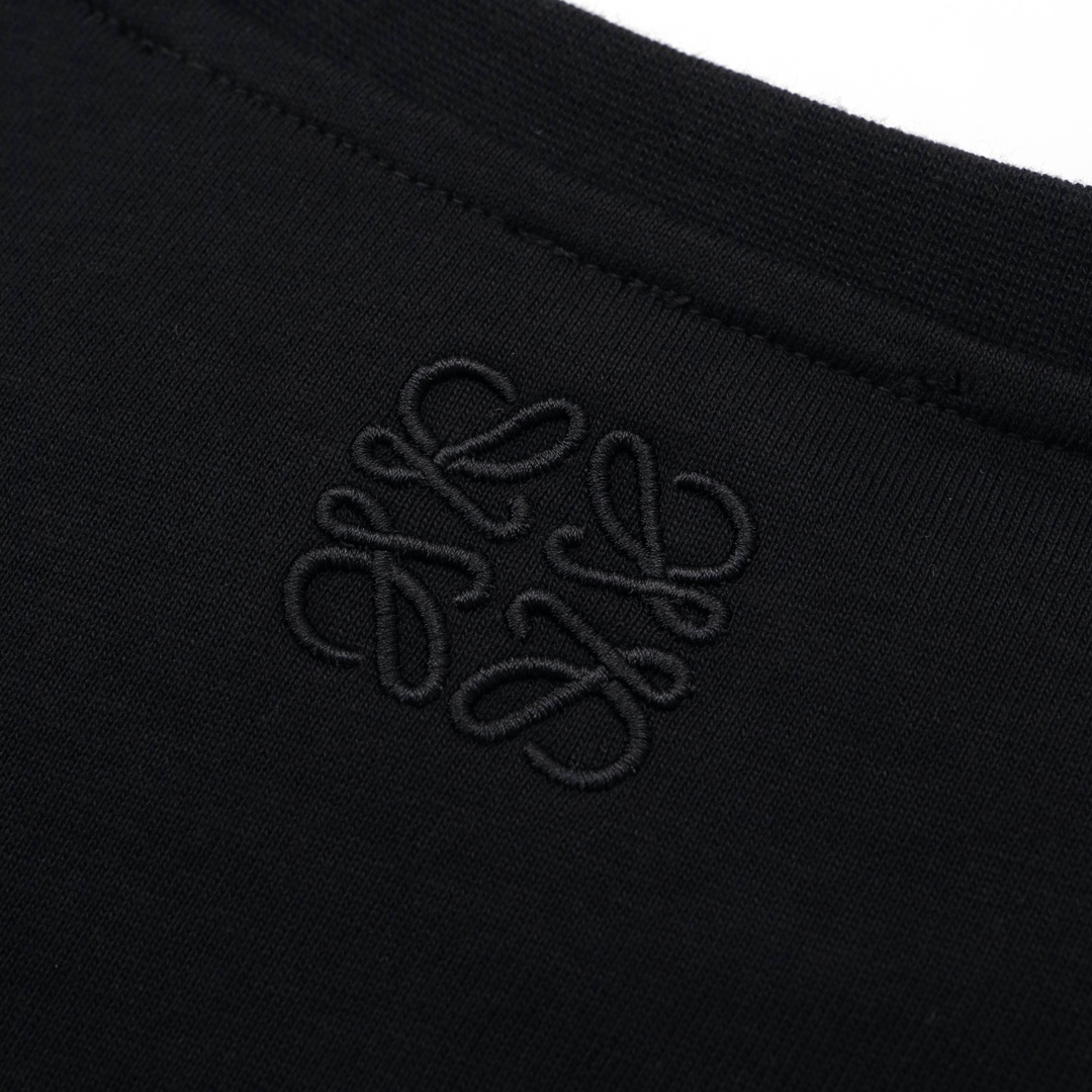羅意威LOEWE花兒短袖刺繡圖
